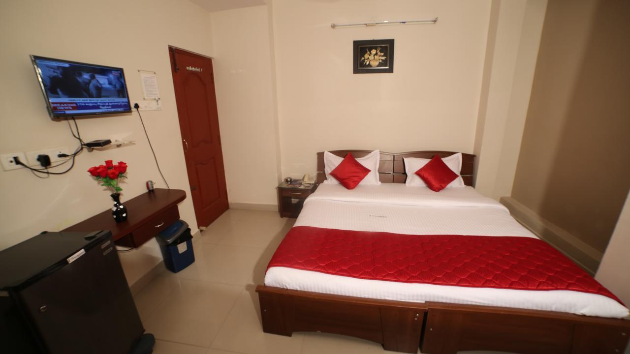 Hotel I-Way Residency Perungudi Ченнаи Экстерьер фото