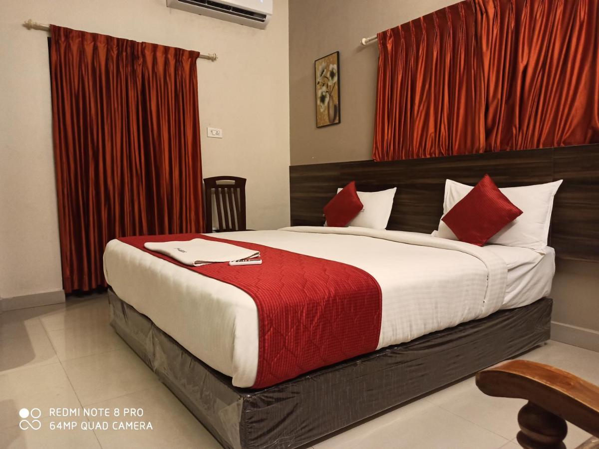 Hotel I-Way Residency Perungudi Ченнаи Экстерьер фото